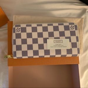 Louis Vuitton Damier Azur Zippy Wallet